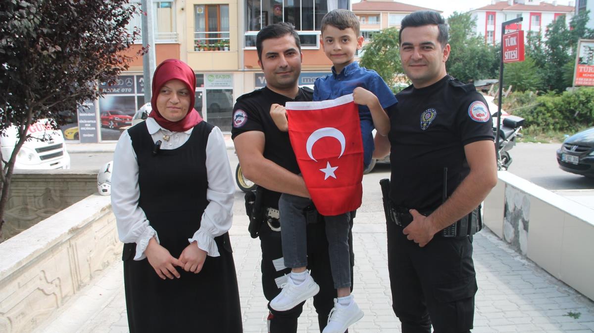Amasya'da 15 Temmuz ehidinin ocuunun hayalini polisler gerekletirdi 