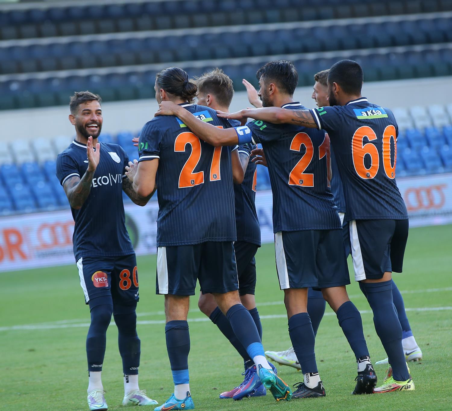 Ba�ak�ehir, Konyaspor'u tek golle ge�ti