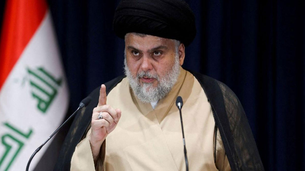 Irak'ta �ii lider Sadr cuma hutbesinde duyurdu: �lkedeki silahl� gruplar� da��tmal�y�z