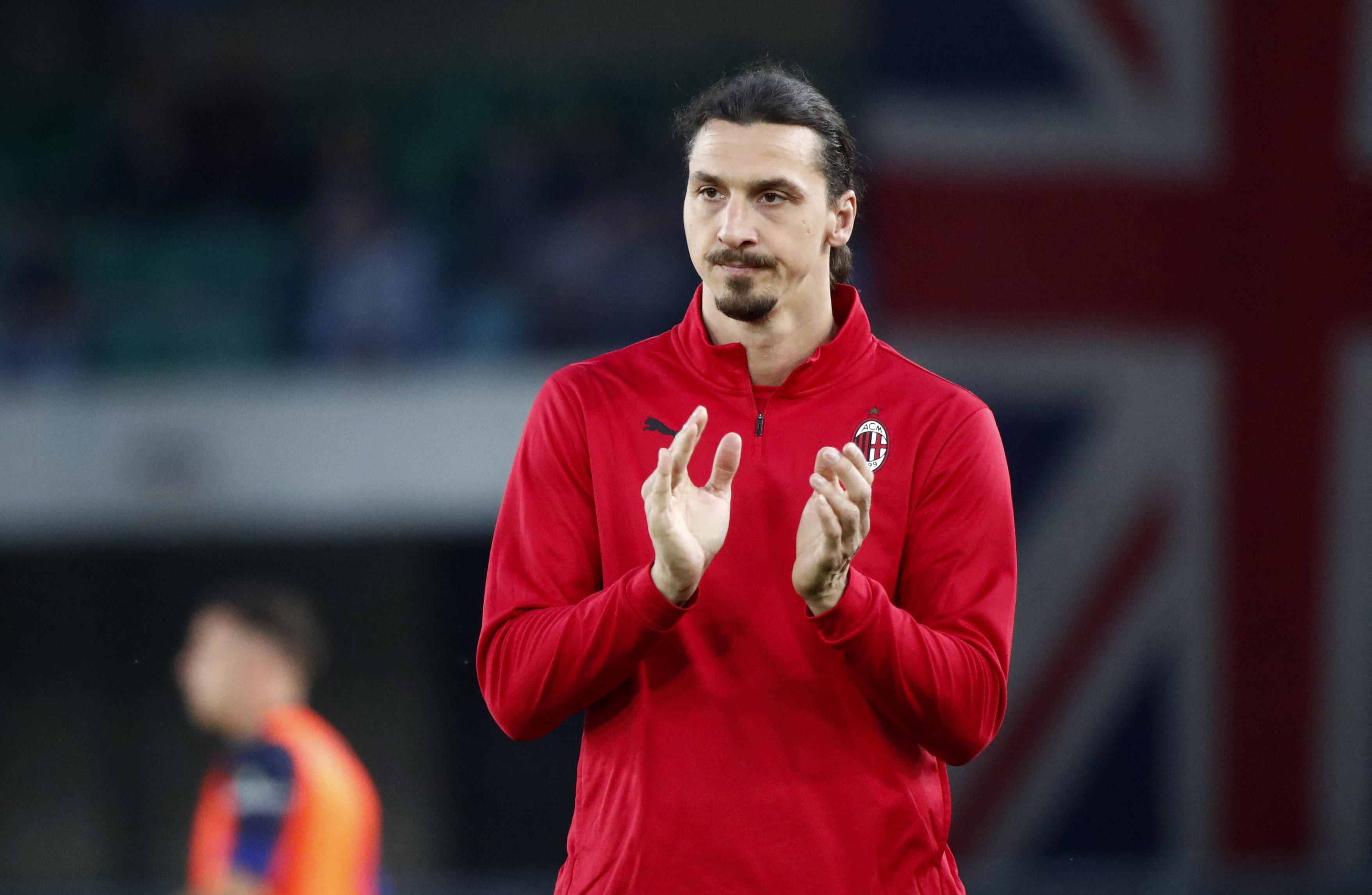 Milan, Zlatan Ibrahimovic ile yeni s�zle�me imzalayacak