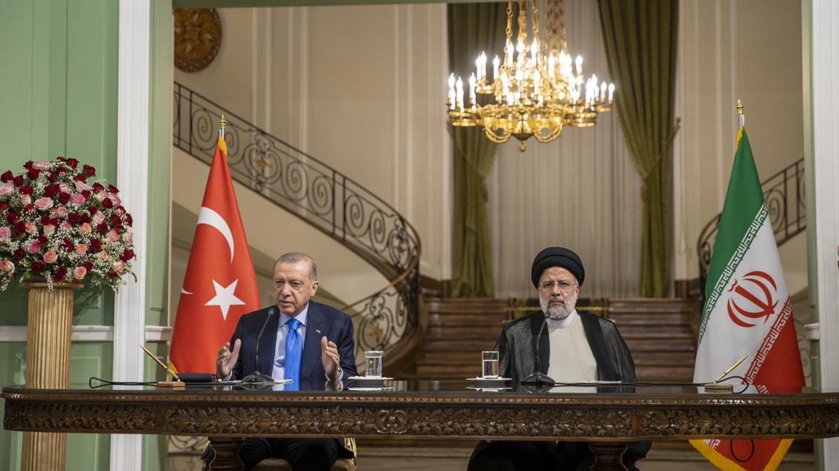 Cumhurbakan Erdoan ran'da: Terrle mcadeleyi dayanma iinde srdrmeliyiz