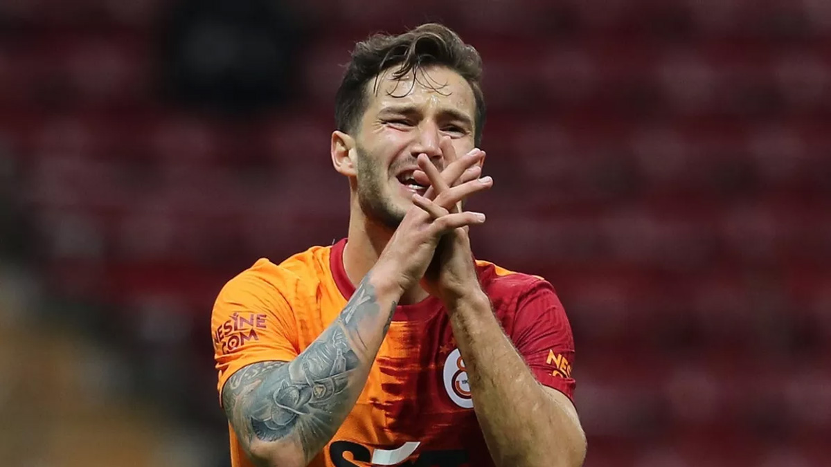 Galatasaray'da Oulcan alayan depremi! Ortalk ykld...