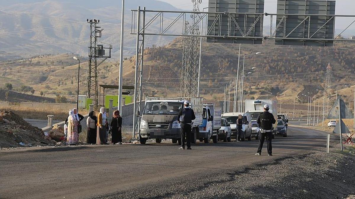 Bitlis'in baz blgelerinde sokaa kma yasa ilan edildi