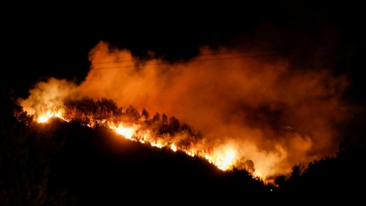 Yunanistan'da orman yangnlar devam ediyor 