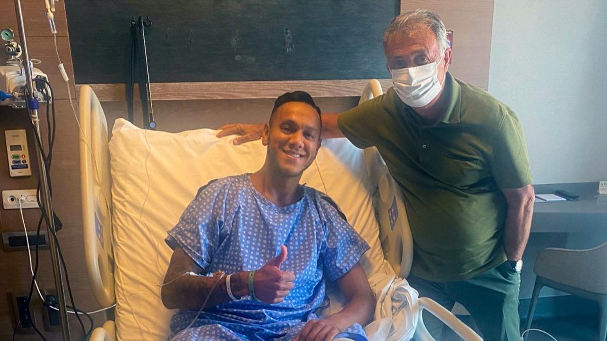 Ahmet Nur ebi'den ameliyat olan Josef de Souza'ya ziyaret