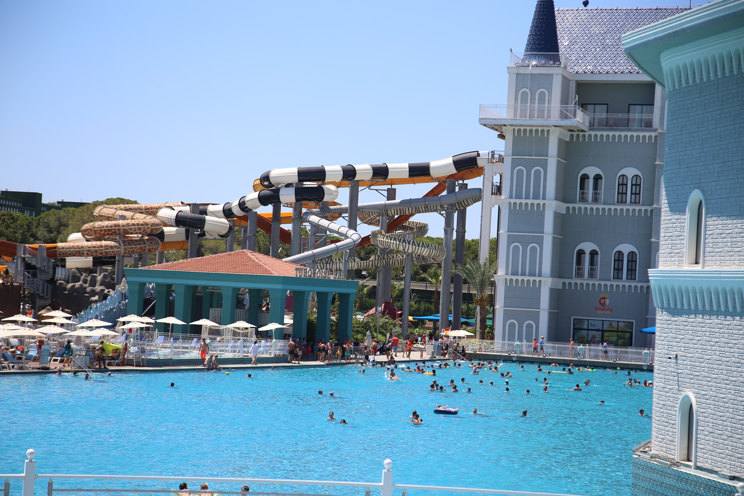 Turizmde bayram tatili sonras�nda da hareketlilik s�r�yor
