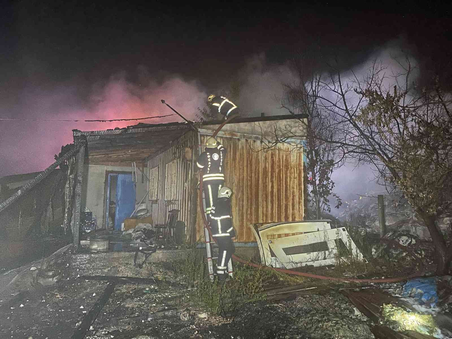 Geri d�n���m tesisinde korkutan yang�n