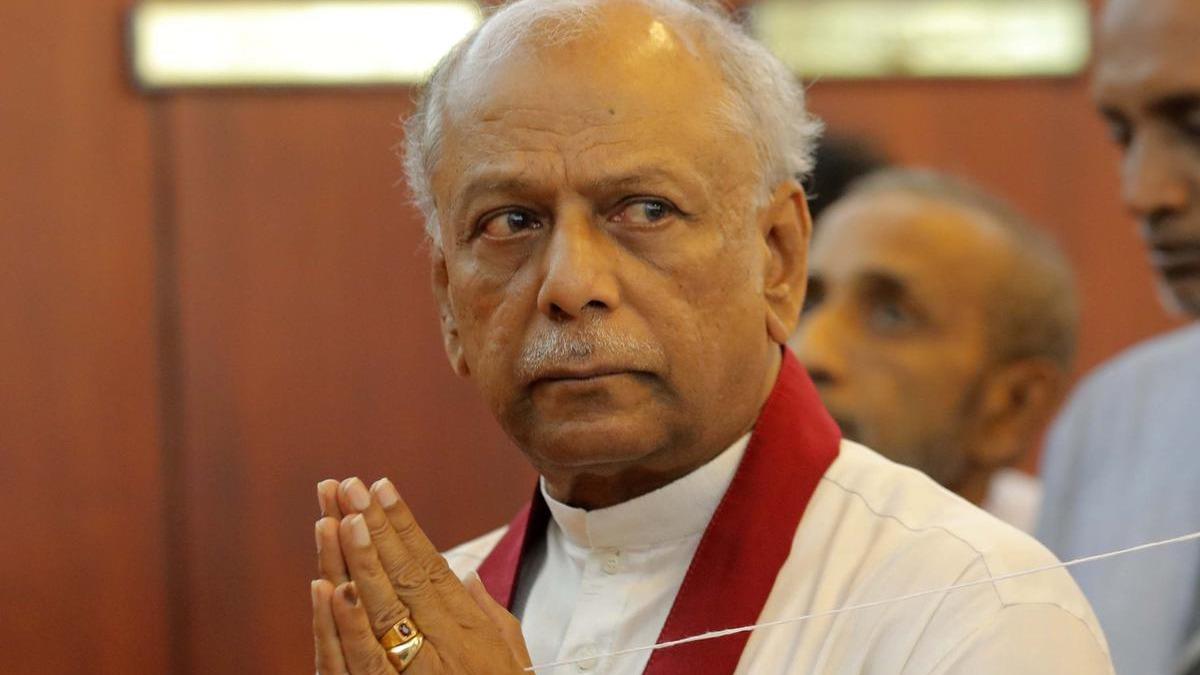 Sri Lanka'da Devlet Bakan Wickremesinghe, Gunawardena'y babakanla atad