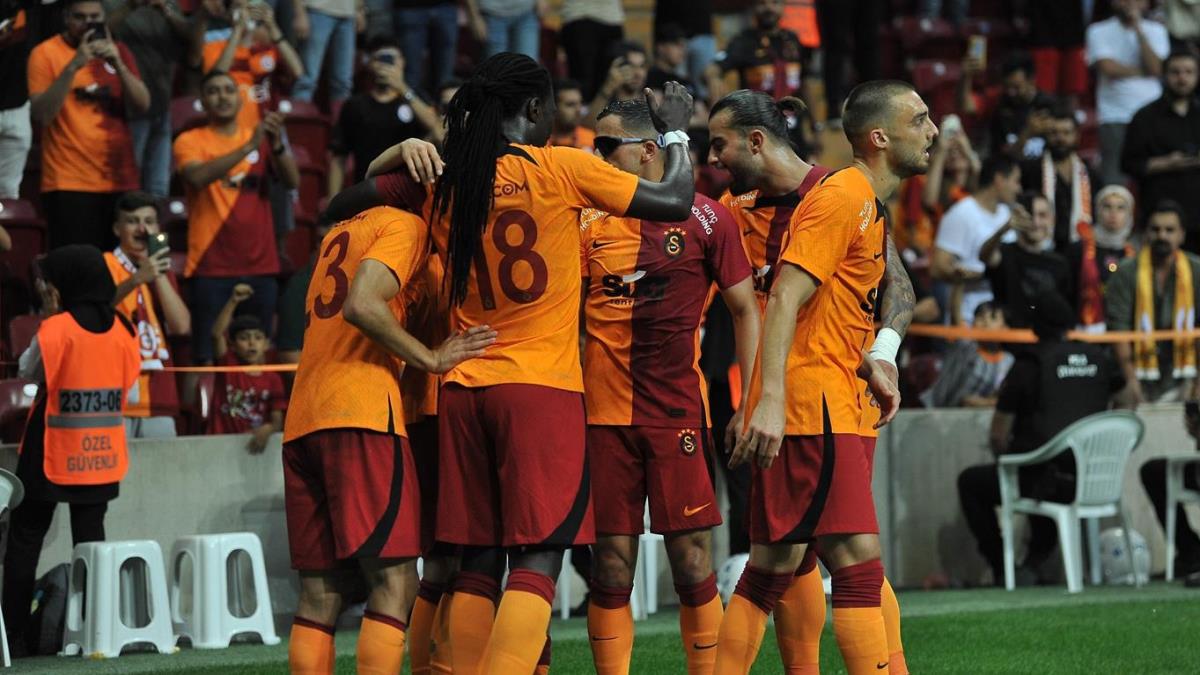 Galatasaray, Kasmpaa'y 2 golle yendi