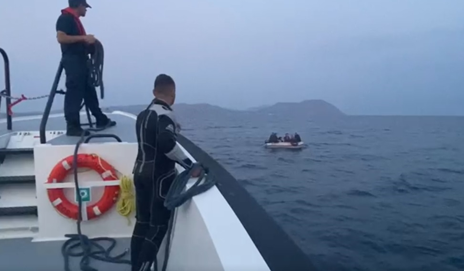 �anakkale a��klar�nda 10 d�zensiz g��men kurtar�ld�