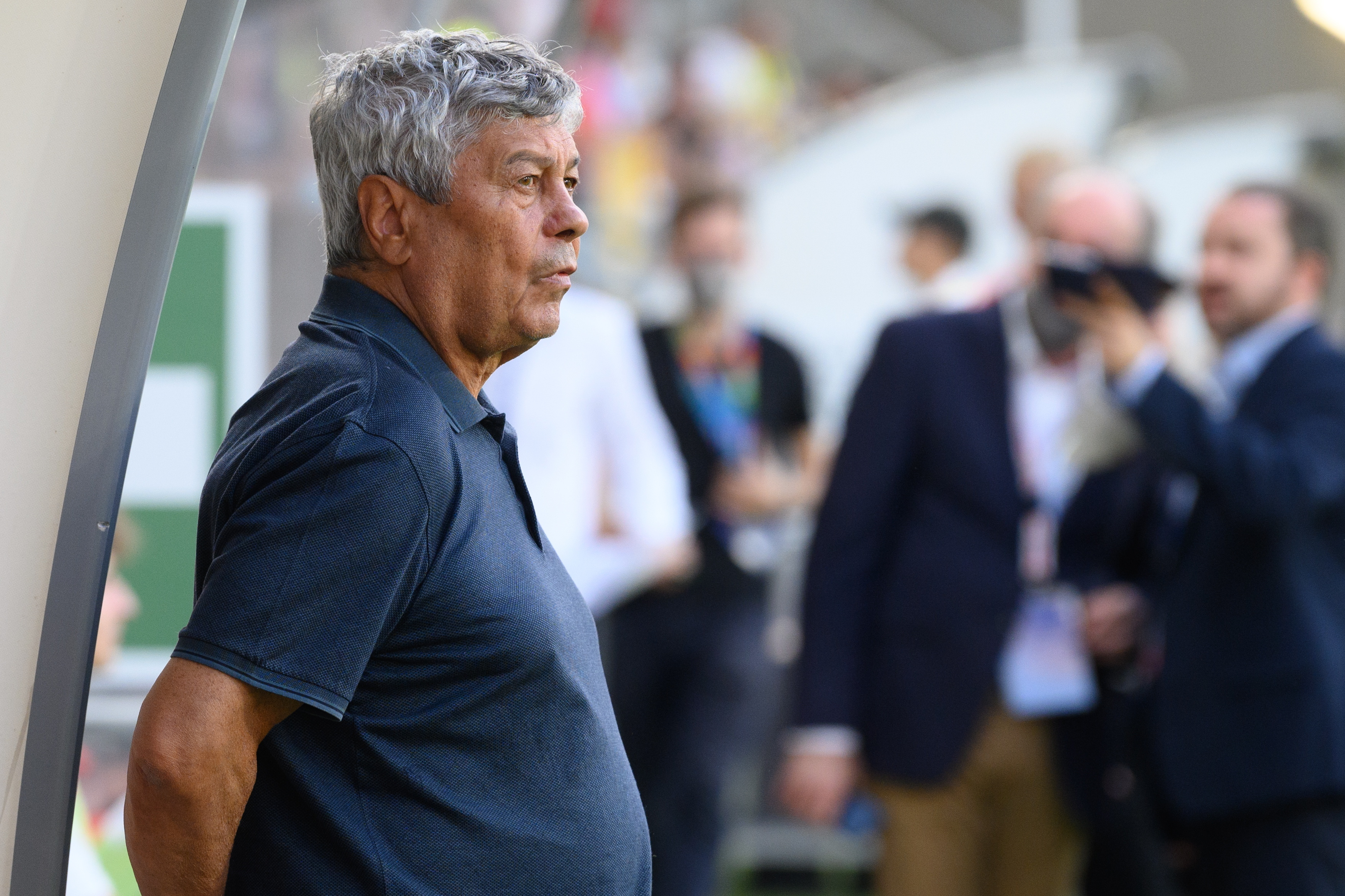 Mircea Lucescu: Turu ge�mek i�in elimizden geleni yapaca��z