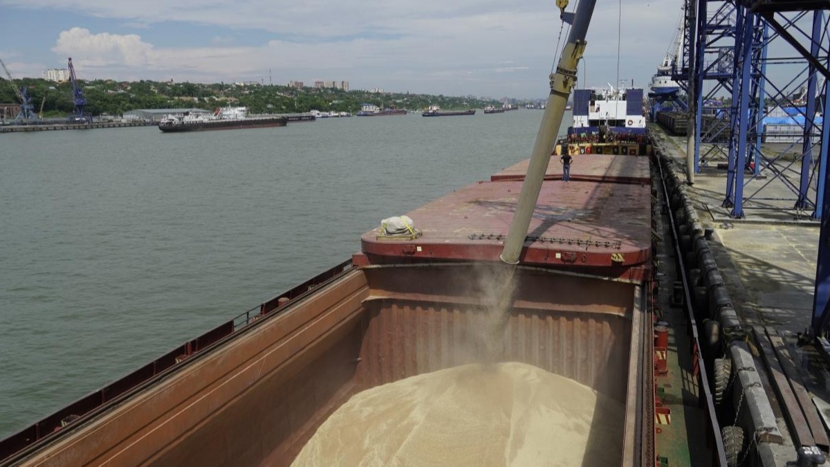 Rusya limannda tahl gemileri hazrlanyor! BM temsilcisi duyurdu: Yaknda stanbul Boaz'ndan geecek