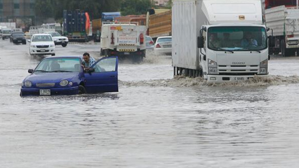 BAE'deki sel felaketinde yabanc uyruklu 7 kii hayatn kaybetti 