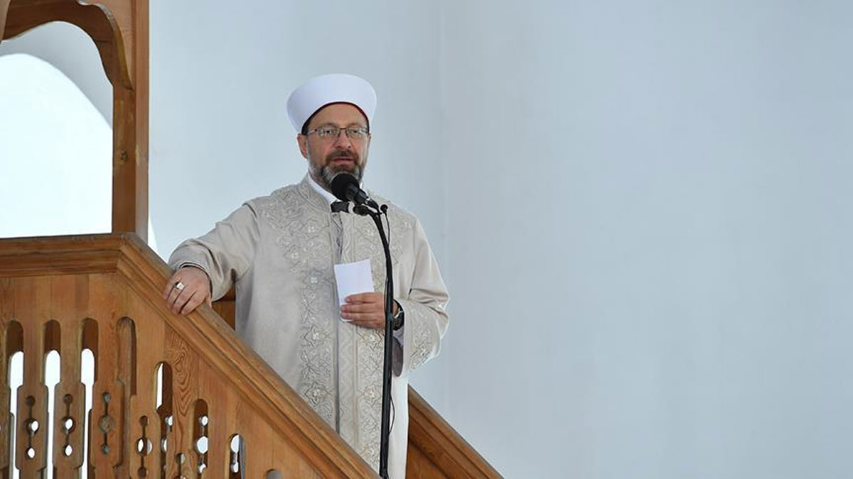 Diyanet leri Bakan Ali Erba, rnak'ta cuma namaz kldrarak hutbe irat etti
