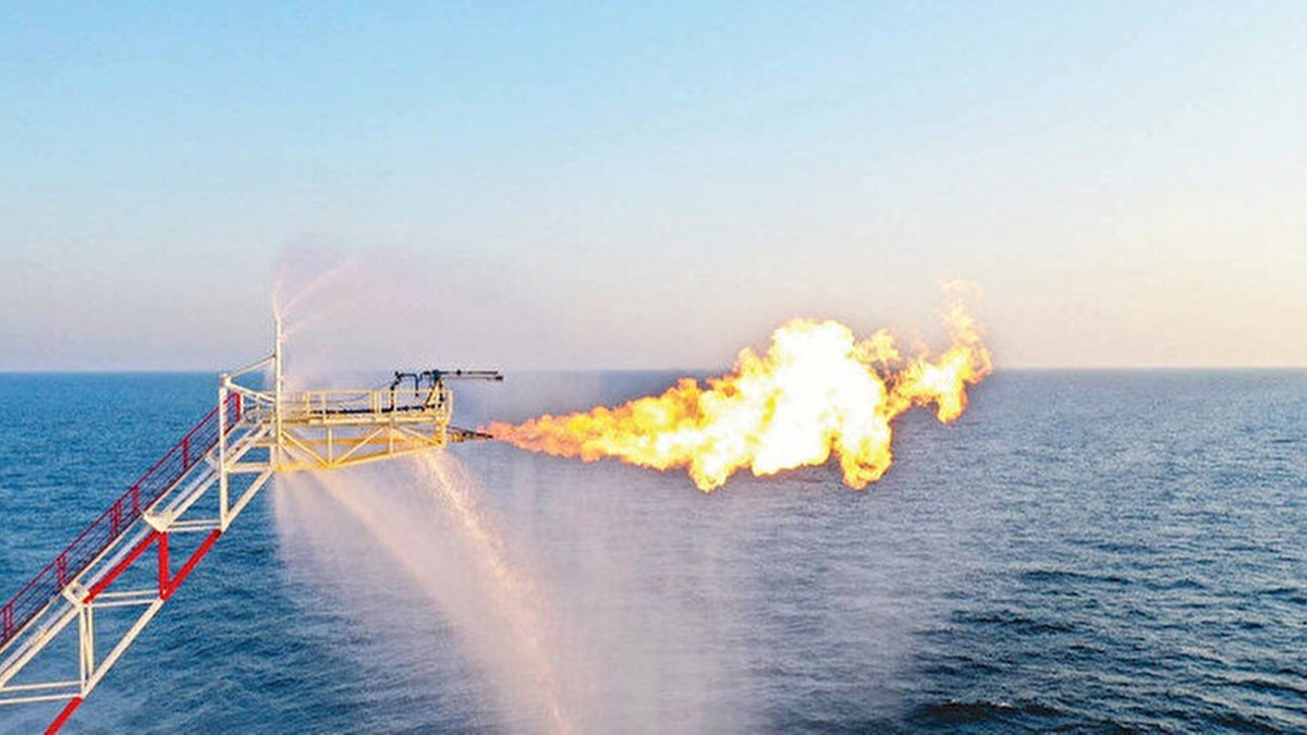 Karadeniz'deki tarihi doal gaz kefi... 23 gnde 40 kilometre serildi