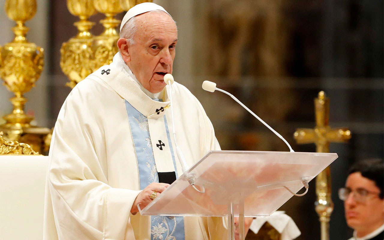 Papa, Kanada'da kilise okullar�nda yerlilere yap�lanlar� 'soyk�r�m' olarak tan�mlad�
