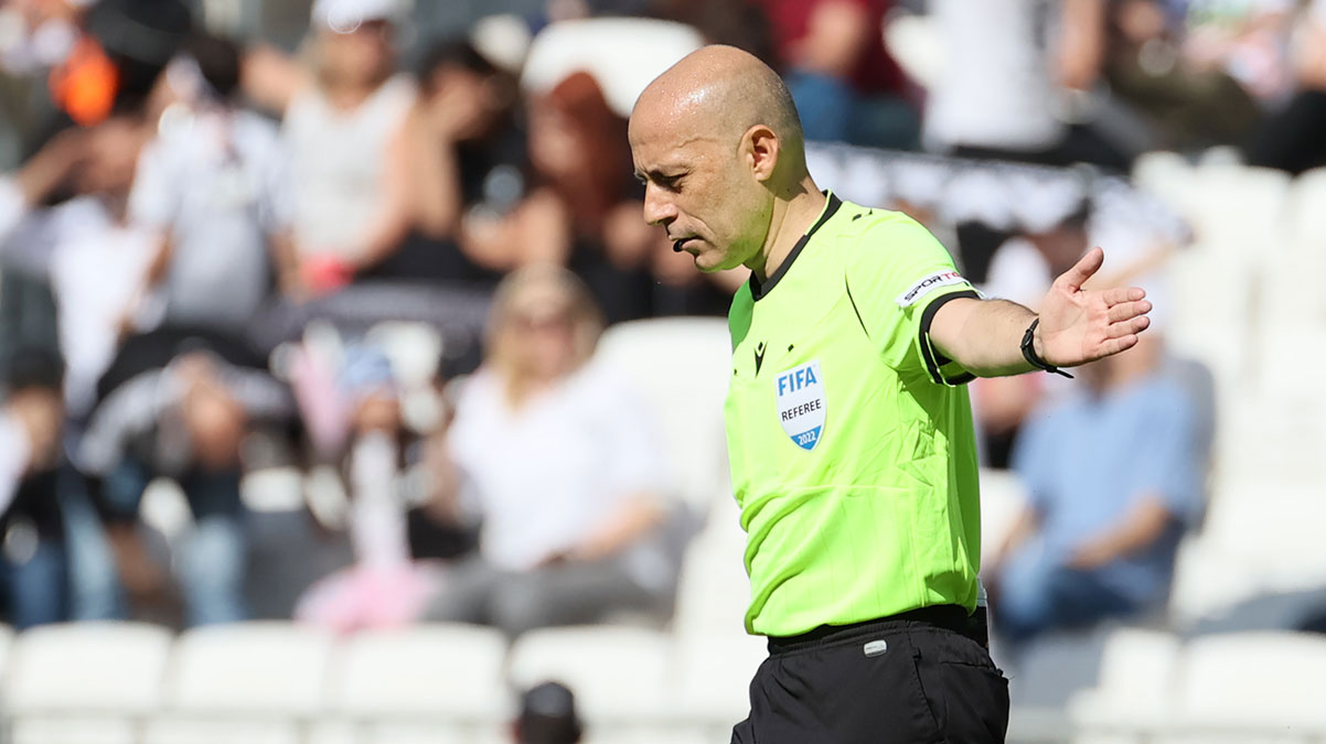 C�neyt �ak�r'a �ampiyonlar Ligi g�revi