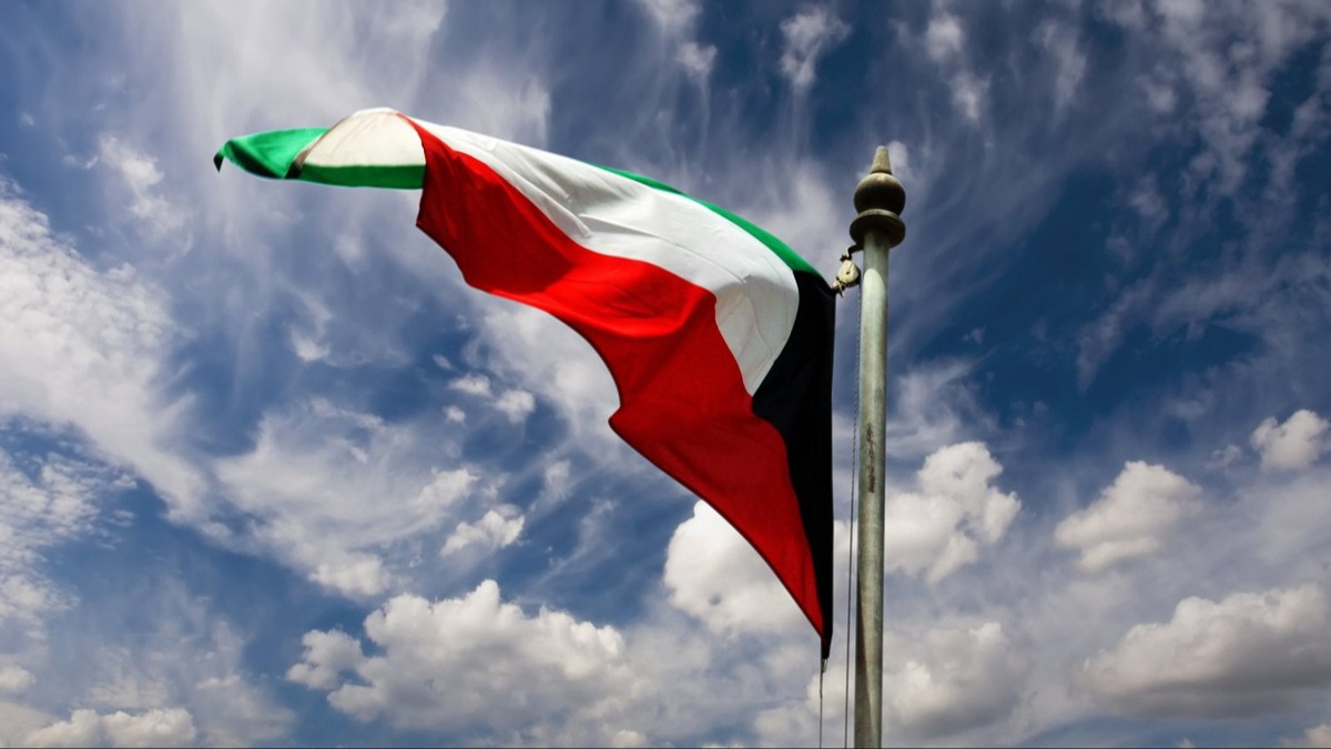 Kuveyt'te parlamento resmen feshedildi