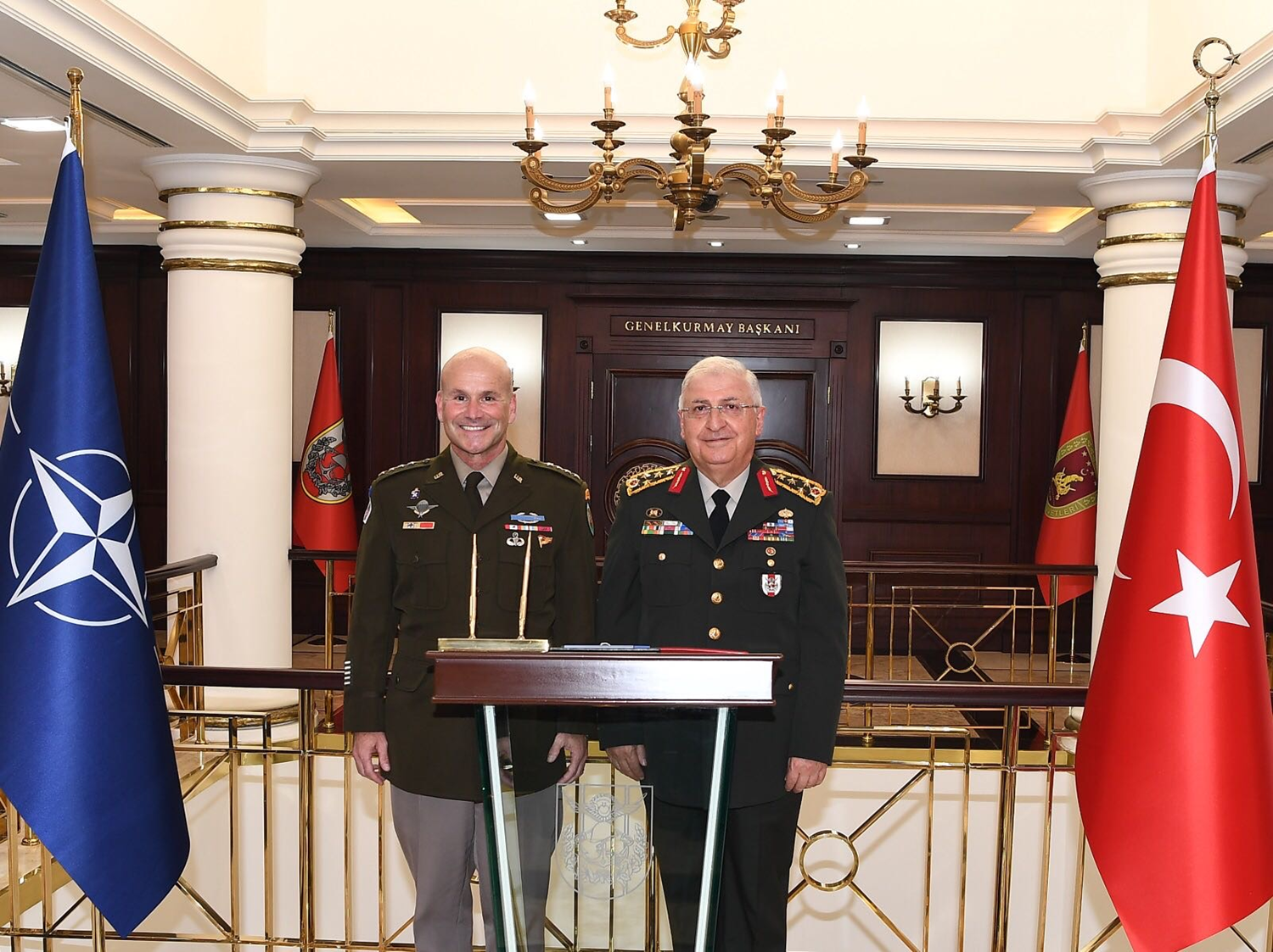 Genelkurmay Ba�kan� Orgeneral G�ler, NATO Avrupa M�ttefik Y�ksek Komutan� Orgeneral Cavoli ile g�r��t�