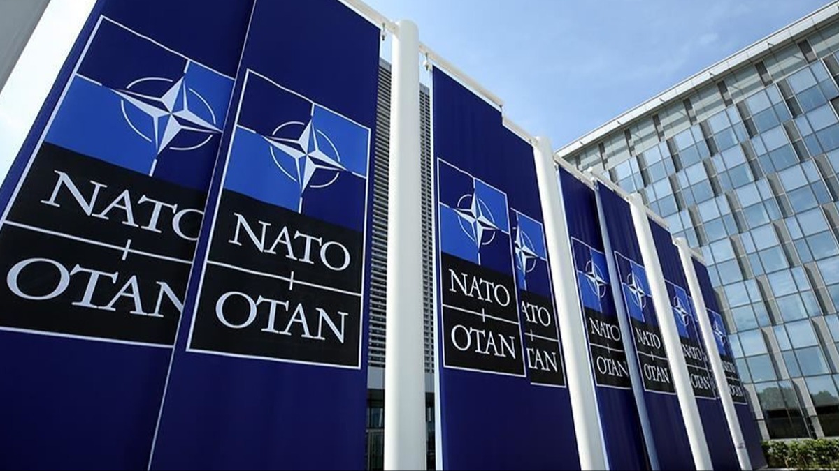 NATO'dan Srbistan ve Kosova'ya diyalog ars