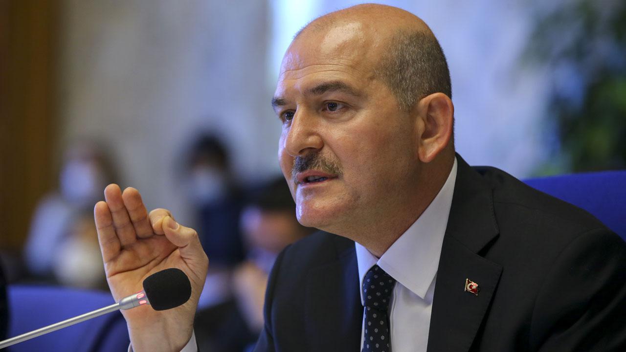 Bakan Soylu: Erkeklere, 'Kad�na El-Kal-Ka-Maz' e�itimlerine ba�land�