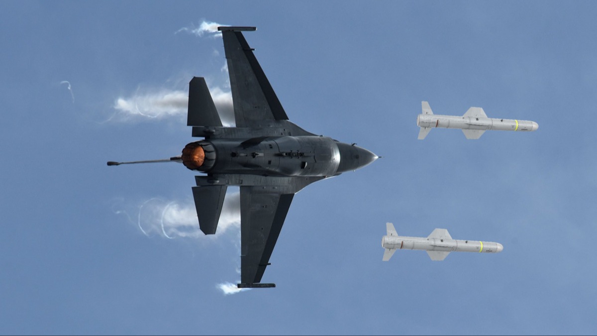 Sava anlar alyor! F-16 gemi katilini kuand