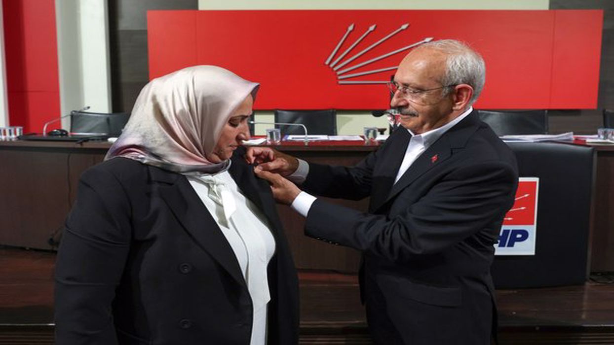 CHP'nin bir alg�s� daha ��r�t�ld�! Muhtar �akmak: Oyuna getirildik