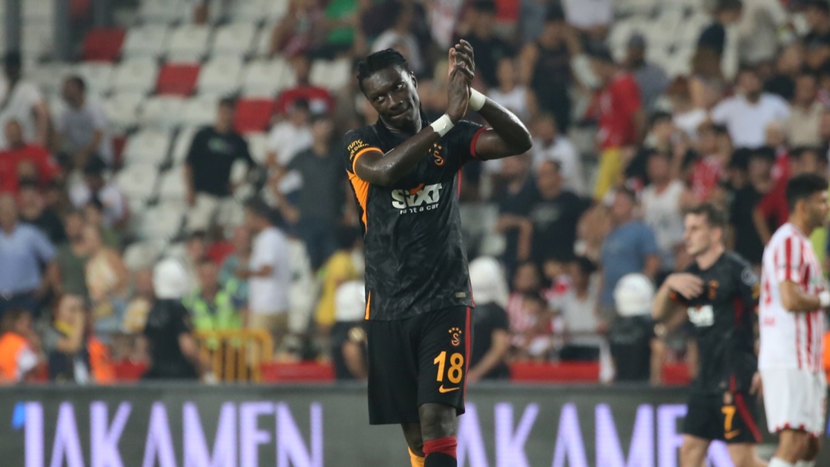 Bafetimbi Gomis: Oyuna girip de gol atmak byk bir gurur kayna oldu