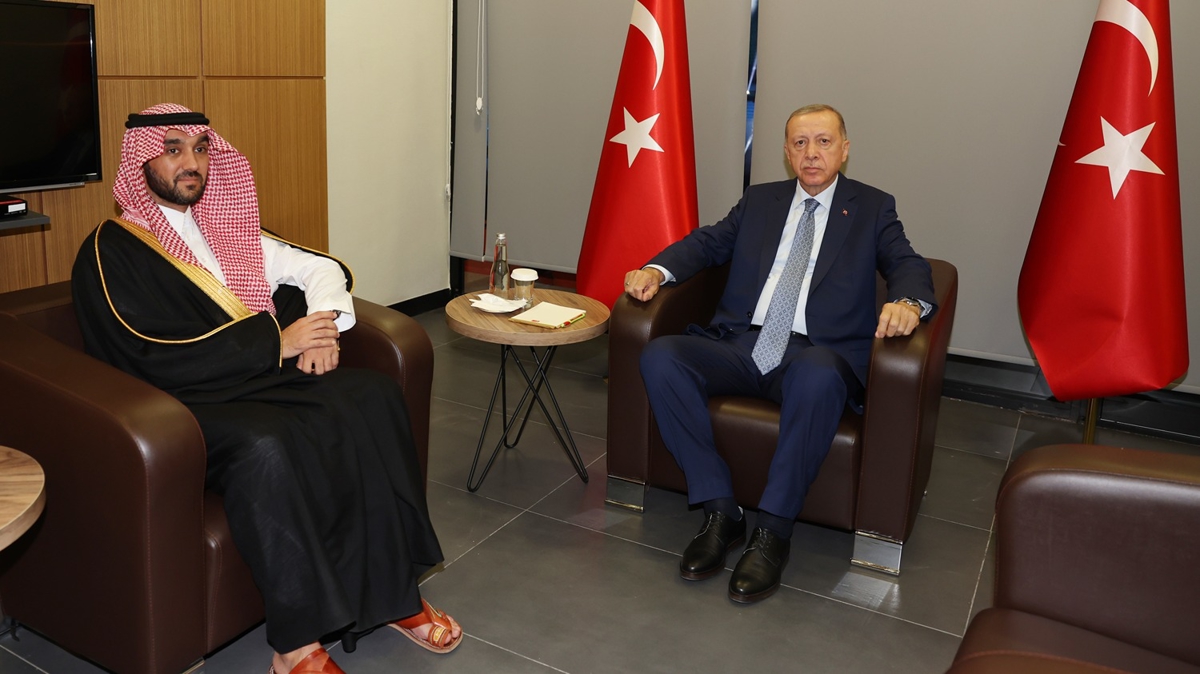 Cumhurbakan Erdoan, slami Dayanma Spor Federasyonu Bakan Faysal' kabul etti 