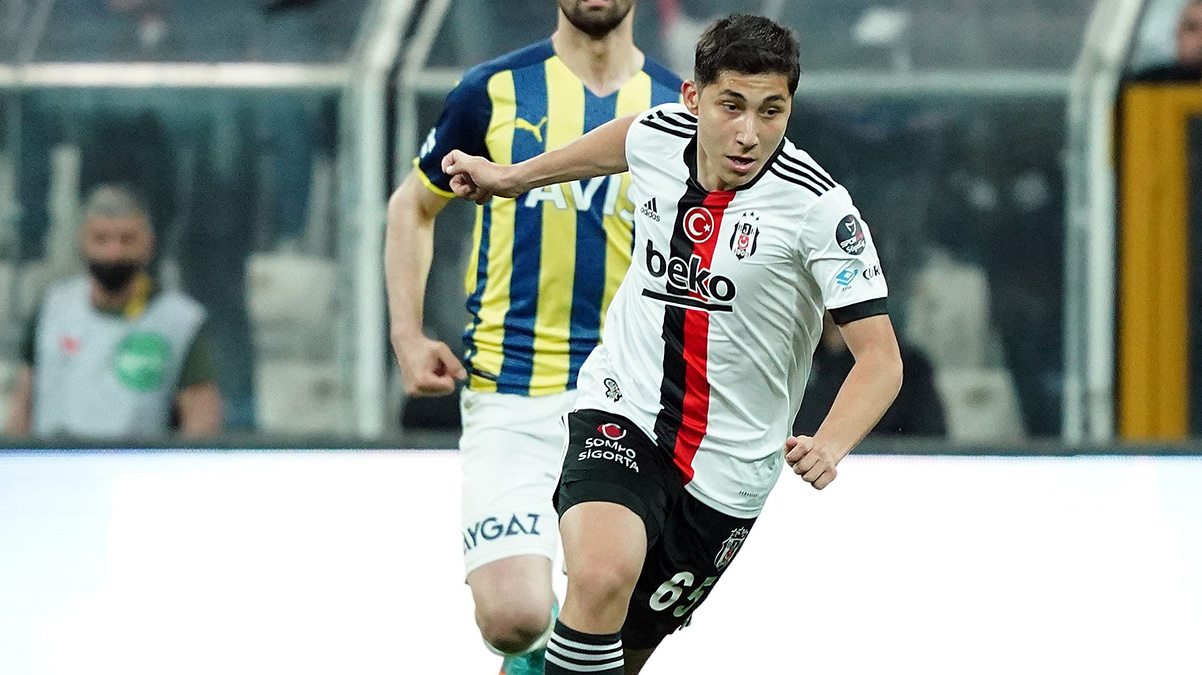 Emirhan �lkhan resmen Torino'da!