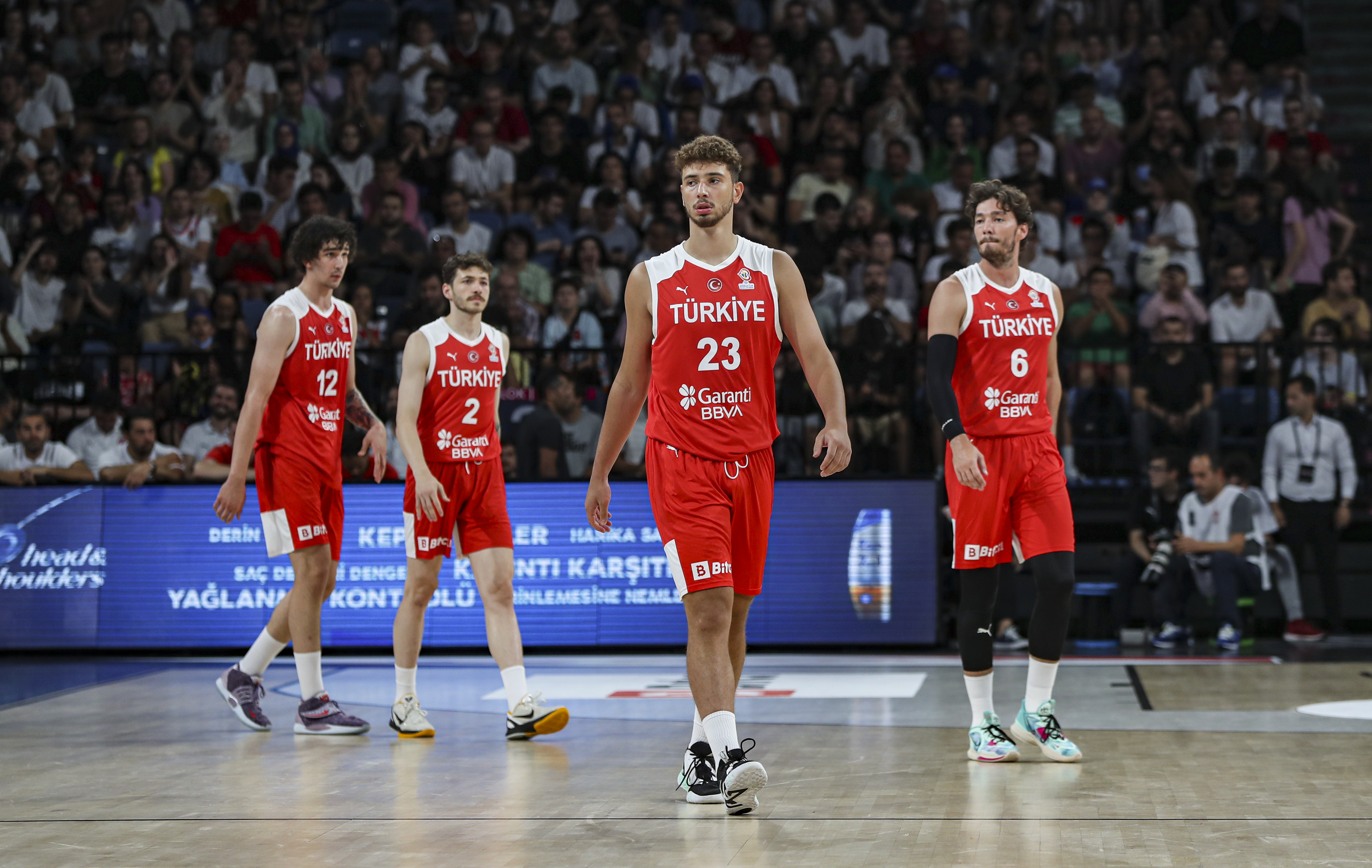 12 Dev Adam, Slovenya'ya tek say�yla kaybetti