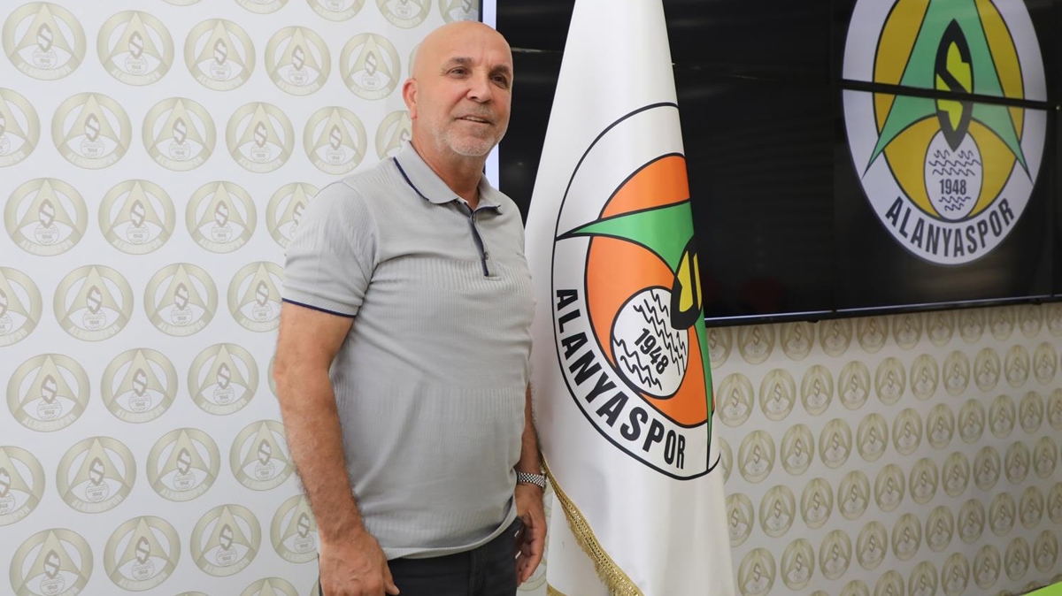 Alanyaspor Bakan Hasan avuolu'ndan transfer aklamas