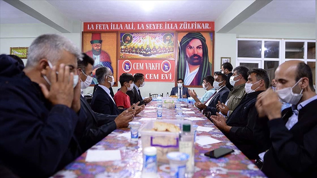 'Milli Birlik ve Beraberlik' �al��mas� ba�lat�ld�: 8 ilde yeni cemevi a��lacak