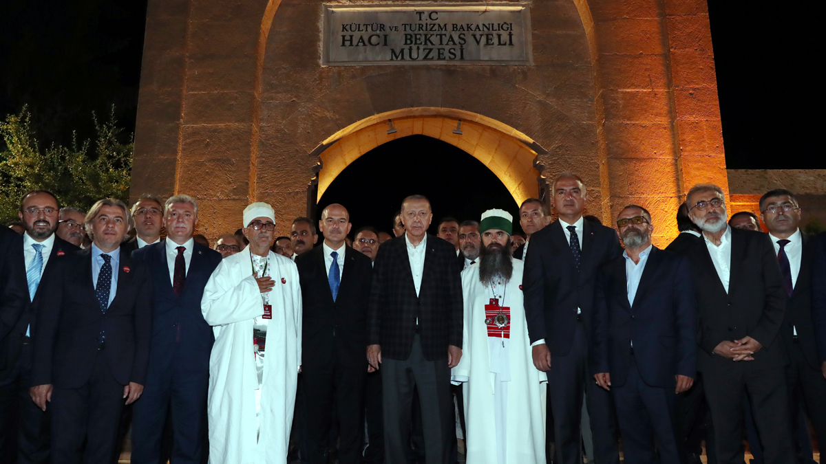 Cumhurbakan Erdoan Hac Bekta Veli Mzesini ziyaret etti