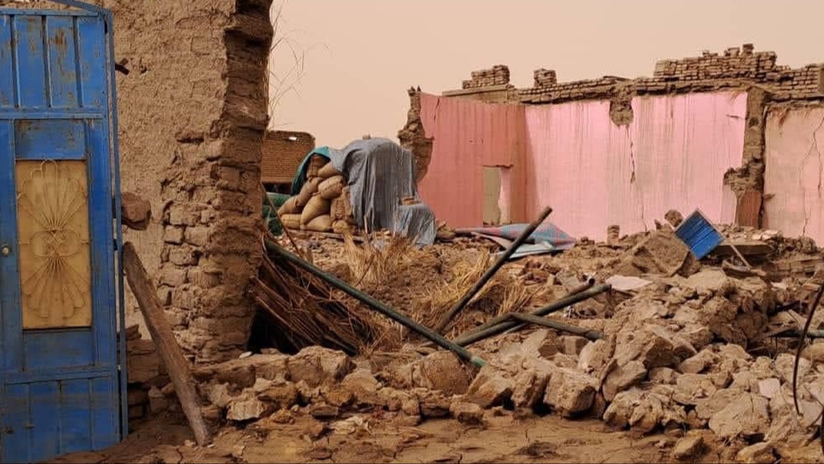 Sudan kabusu yayor! 51 kii hayatn kaybetti, binlerce ev ykld