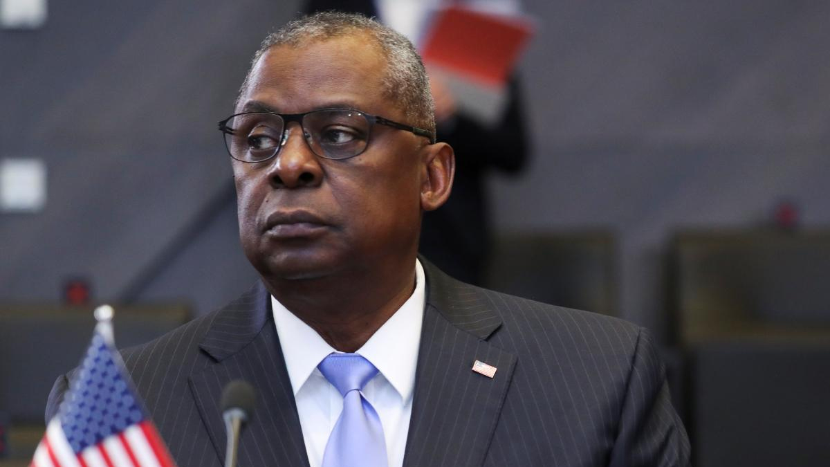ABD Savunma Bakan� Lloyd Austin Covid-19'a yakaland�