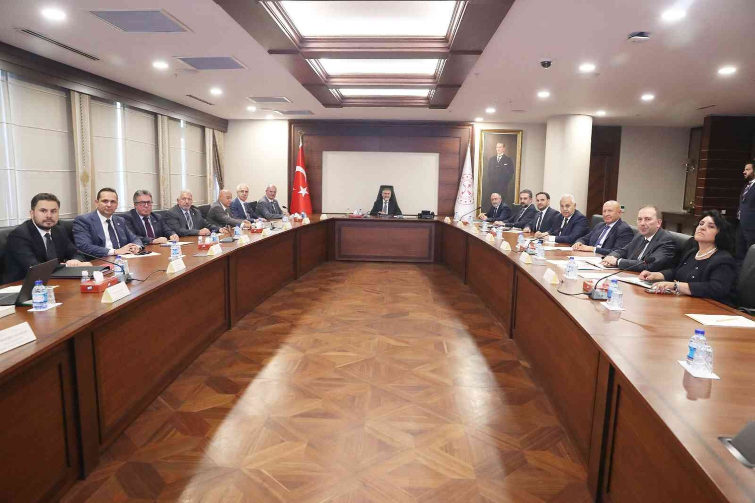 T�rkiye g�da arz� problemini ortadan kald�rd�! Bakan Nebati: Diplomatik bir ba�ar�
