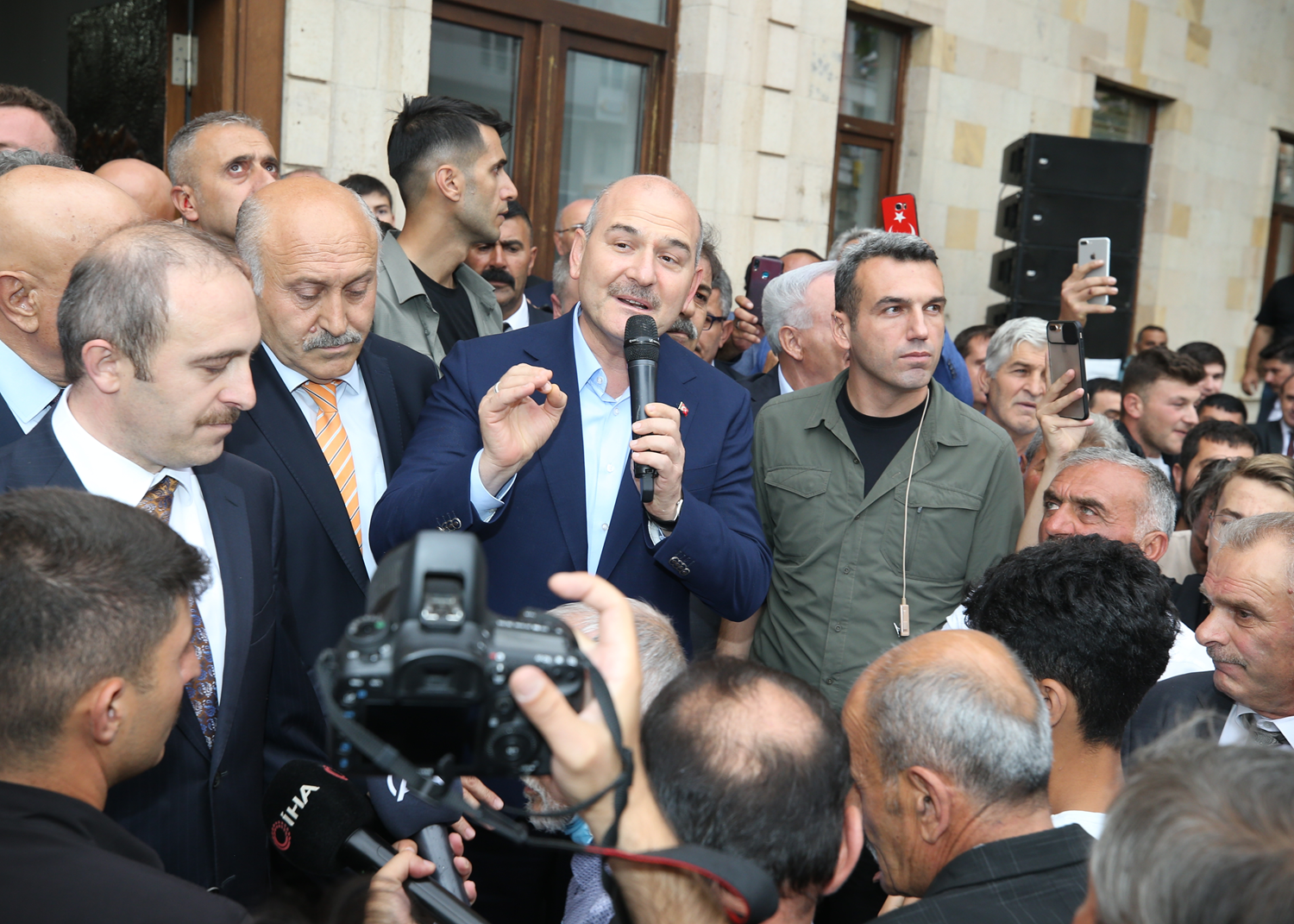 Bakan Soylu: Bir gecede geriye d�nd�r�rler