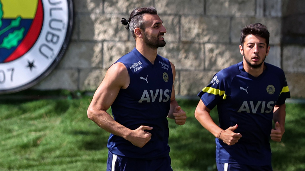 Fenerbah�e'de bir ayr�l�k daha