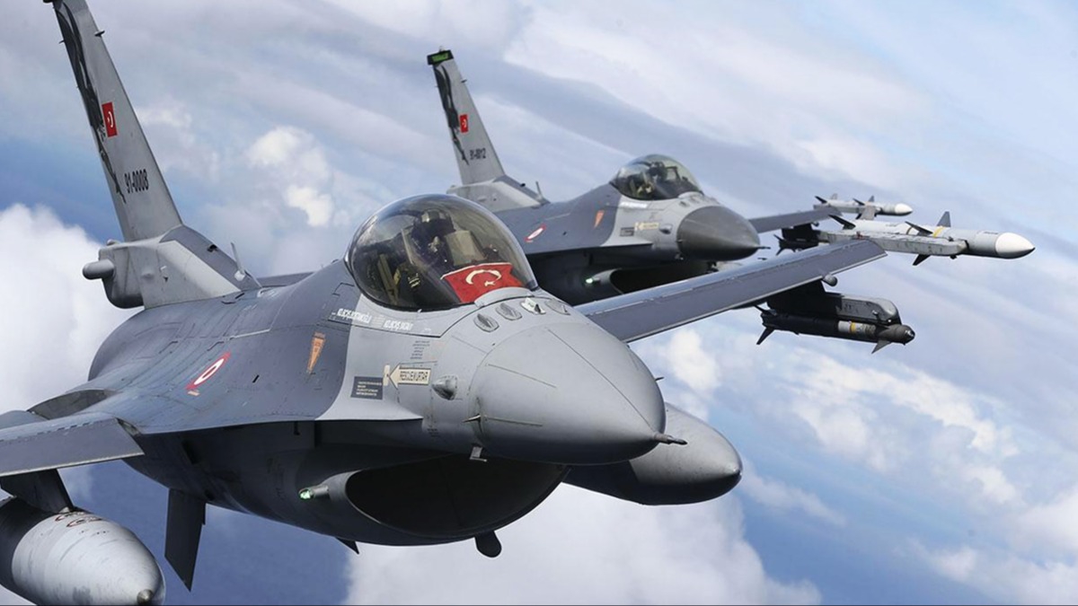 Trk F-16'larna Yunan tacizi! Annda karlk verildi