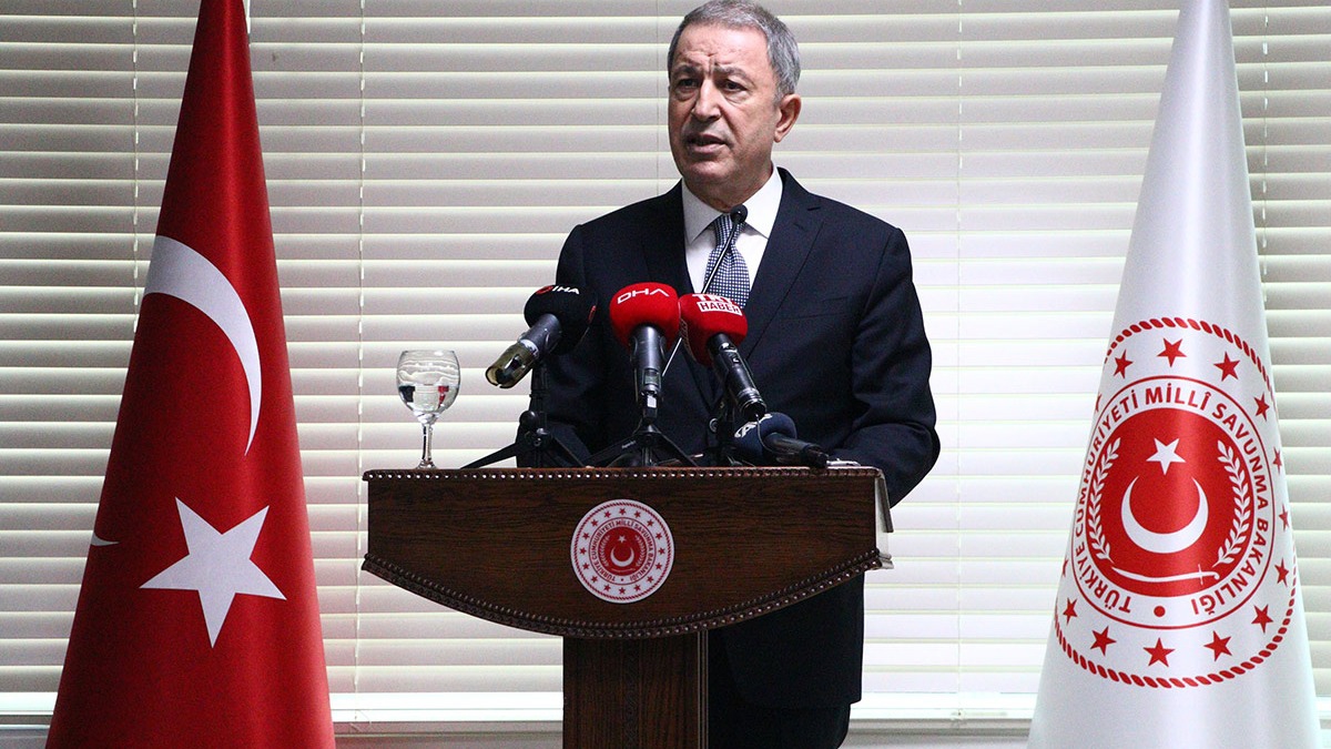 Bakan Akar: (Suriye'nin kuzeyine muhtemel harekat) Tereddtsz her trl mdahaleyi yapacaz