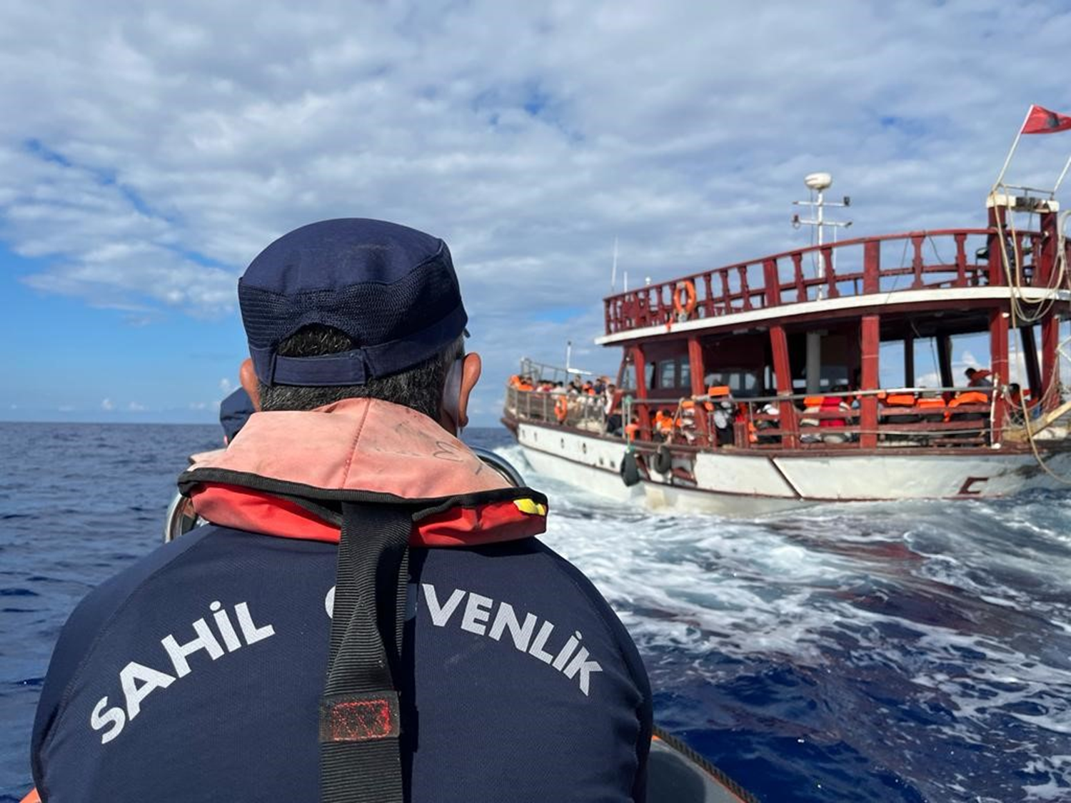 Mu�la a��klar�nda �talya'ya gitmek isteyen y�zlerce g��men yakaland�