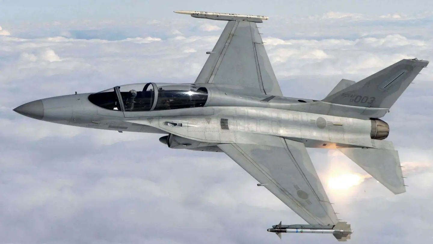 FA-50 jeti, K2 tank�, ob�s... �mzalar resmen at�ld�