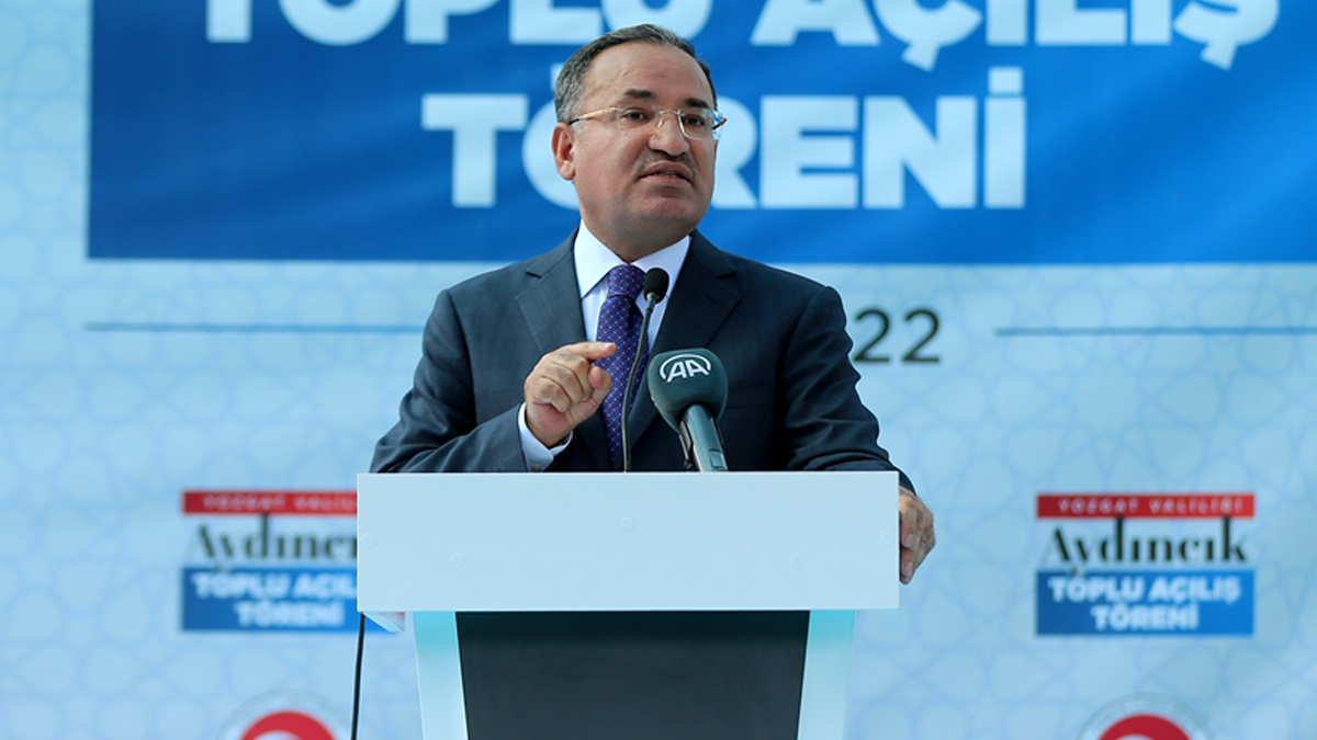 K�l��daro�lu'nun 'tehdit diline' Bakan Bozda�'dan sert tepki: O s�zlere neden bir �ey demiyorsunuz?