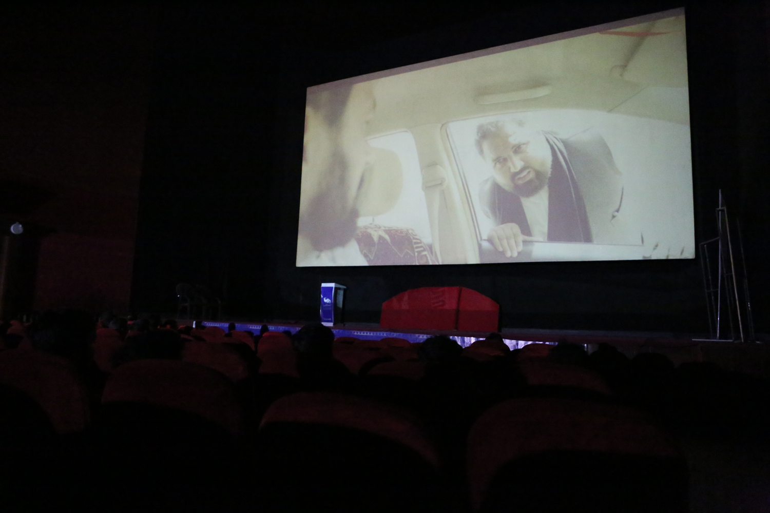 Taliban'�n y�netime gelmesinin ard�ndan Afganistan'da bir ilk!