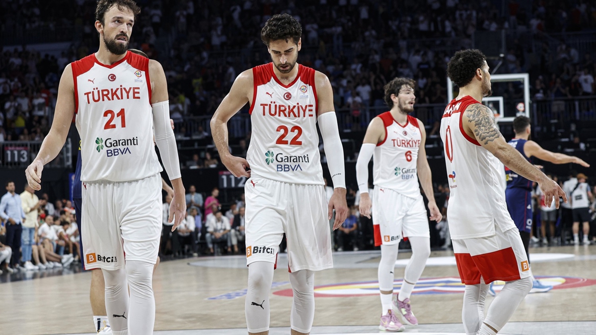 12 Dev Adam'n EuroBasket 2022 kadrosu akland