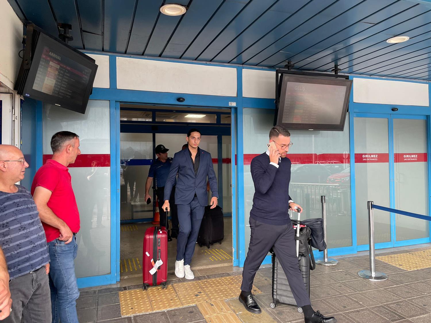 Emirhan Eraslan Trabzonspor i�in geldi