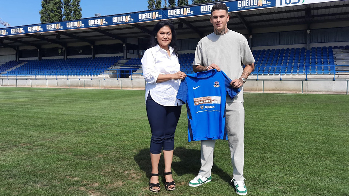 Fenerbah�e ayr�l��� resmen a��klad�! Geldi�i gibi gitti