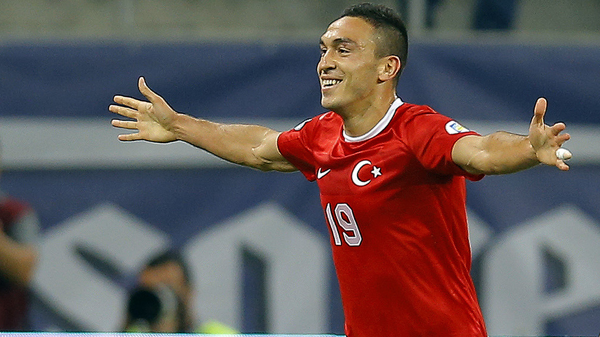 Mevl�t Erdin� futbolculuk kariyerini noktalad�