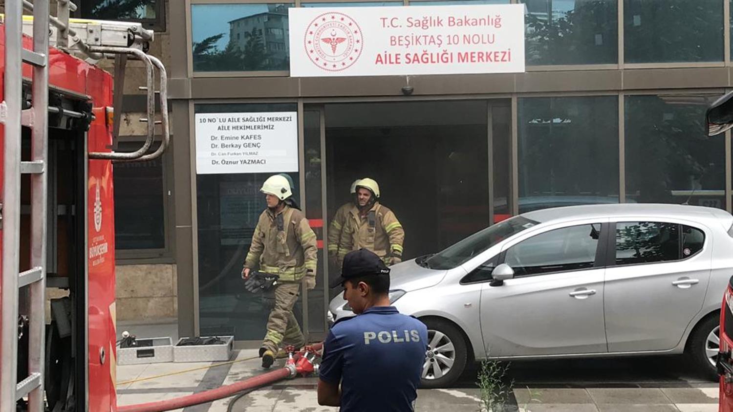 Be�ikta�'ta hastane ek binas�nda yang�n